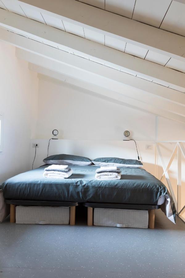 Xenia Apartments - Moderno Appartamento In Fondazione Prada Милан Экстерьер фото